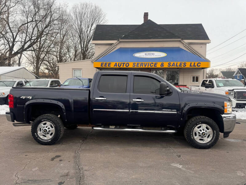 2013 Chevrolet Silverado 2500HD for sale at EEE AUTO SERVICES AND SALES LLC - LOVELAND in Cincinnati OH