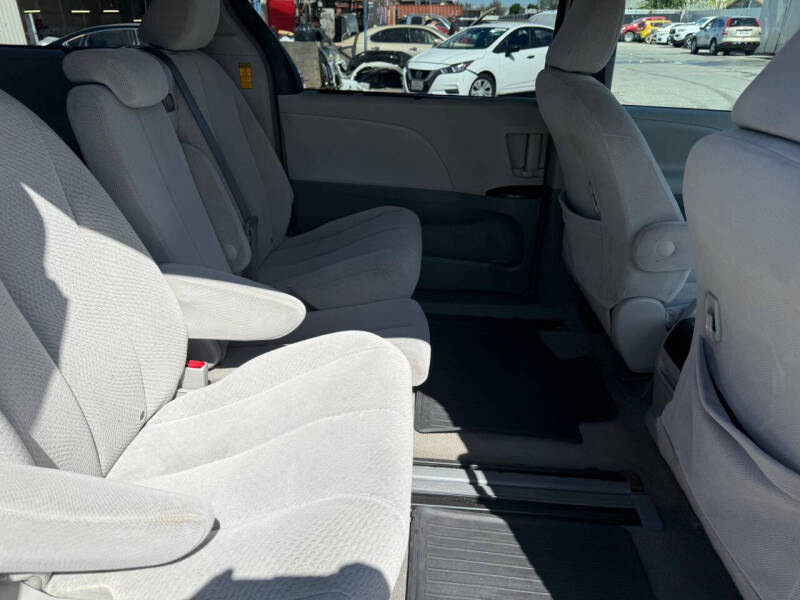 2014 Toyota Sienna
