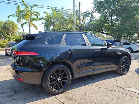 2017 Jaguar F-PACE 35t Prestige