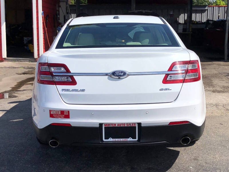 2018 Ford Taurus SEL