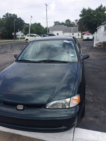 1998 Chevrolet Prizm for sale at Mike Hunter Auto Sales in Terre Haute IN