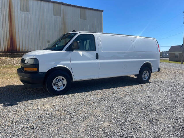 2021 Chevrolet Express Cargo Work Van's photo