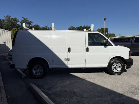 2017 Chevrolet Express 2500