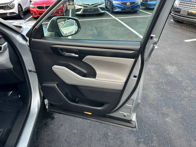 2020 Toyota Highlander XLE