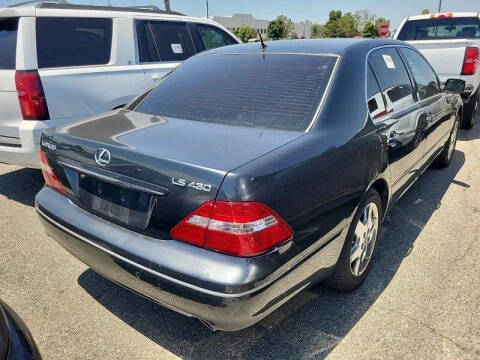 2004 Lexus LS 430