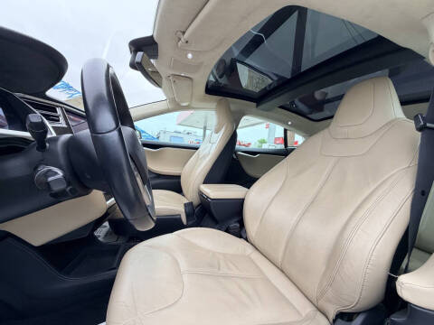 2013 Tesla Model S Performance