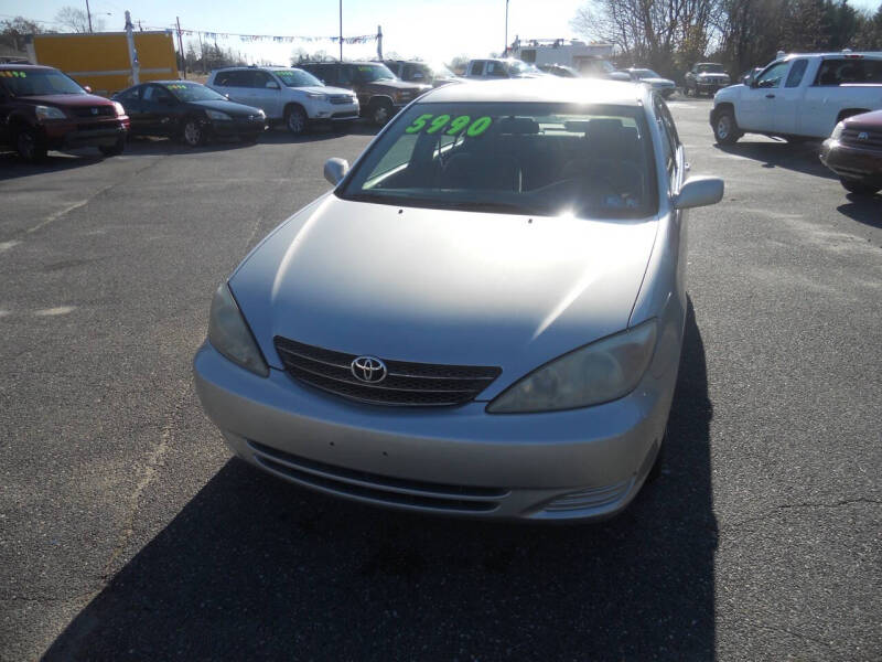 2003 Toyota Camry LE photo 6