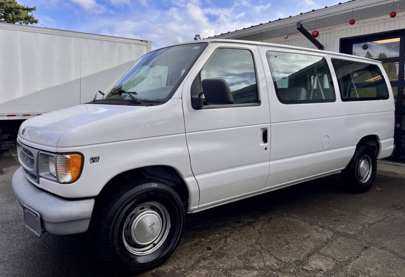 1999 Ford E-150 Chateau