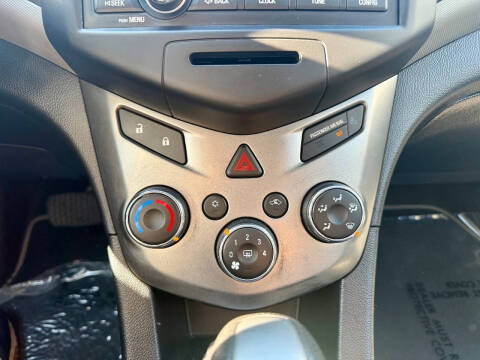 2016 Chevrolet Sonic LS Auto