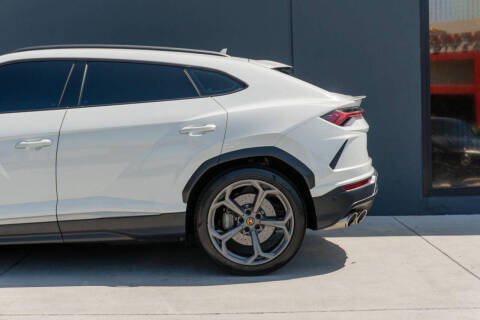 2020 Lamborghini Urus