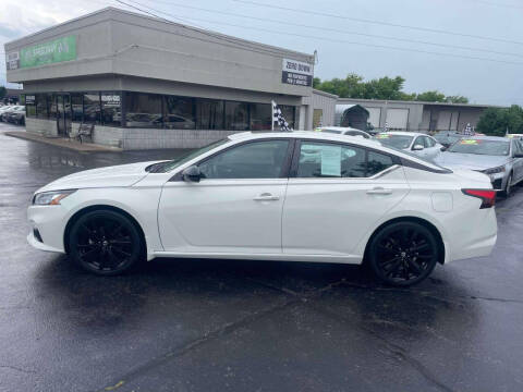 2022 Nissan Altima 2.5 SR