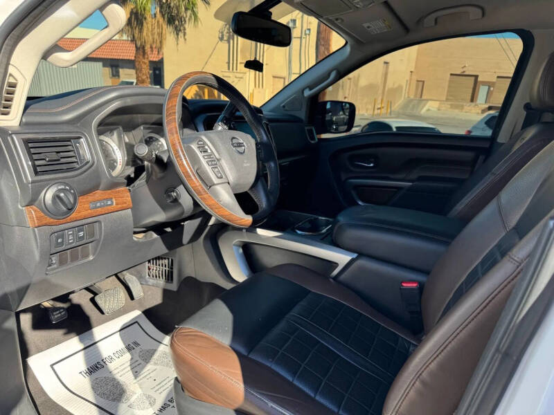 2017 Nissan Titan Platinum Reserve
