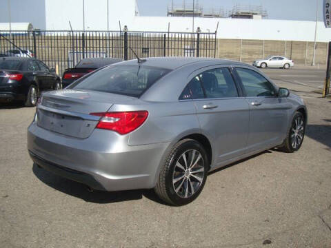 2014 Chrysler 200 Touring