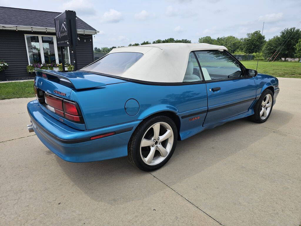 1992 Chevrolet Cavalier for sale at Bigfoot Auto in Hiawatha, IA