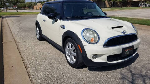 2009 MINI Cooper for sale at KAM Motor Sales in Dallas TX