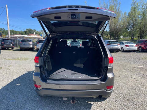 2018 Jeep Grand Cherokee Laredo E