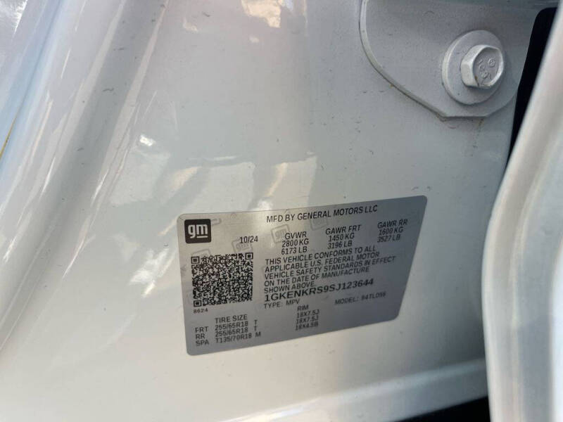 2025 GMC Acadia Elevation