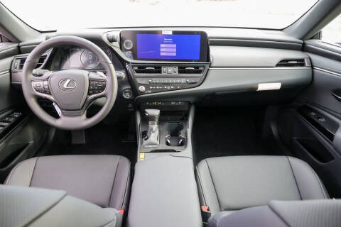 2025 Lexus ES 350