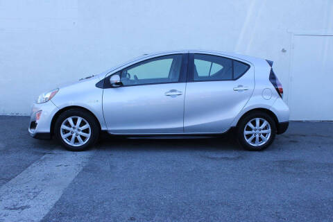 2017 Toyota Prius c One