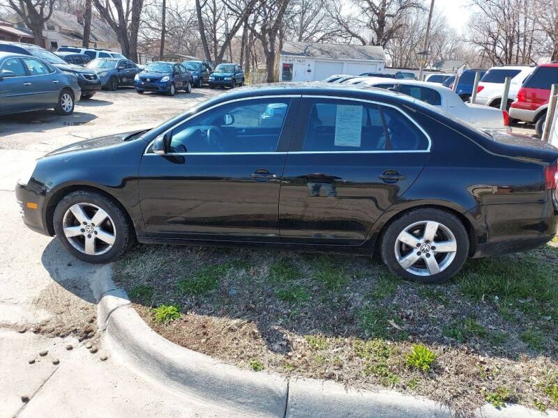 2008 Volkswagen Jetta for sale at D and D Auto Sales in Topeka KS