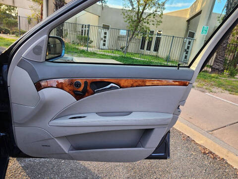 2005 Mercedes-Benz E-Class E 320