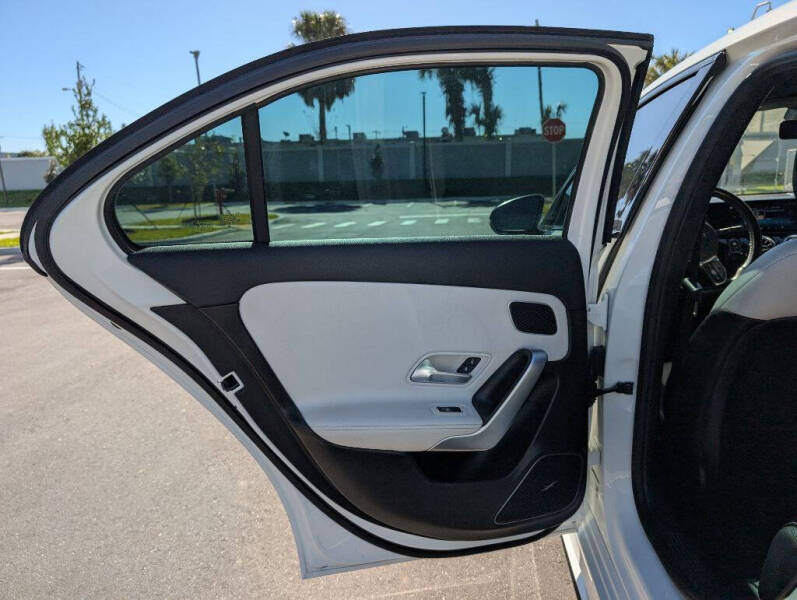 2019 Mercedes-Benz A-Class A 220