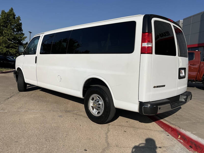 2024 Chevrolet Express LT 3500
