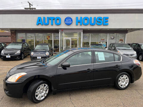 2012 Nissan Altima for sale at Auto House Motors in Downers Grove IL