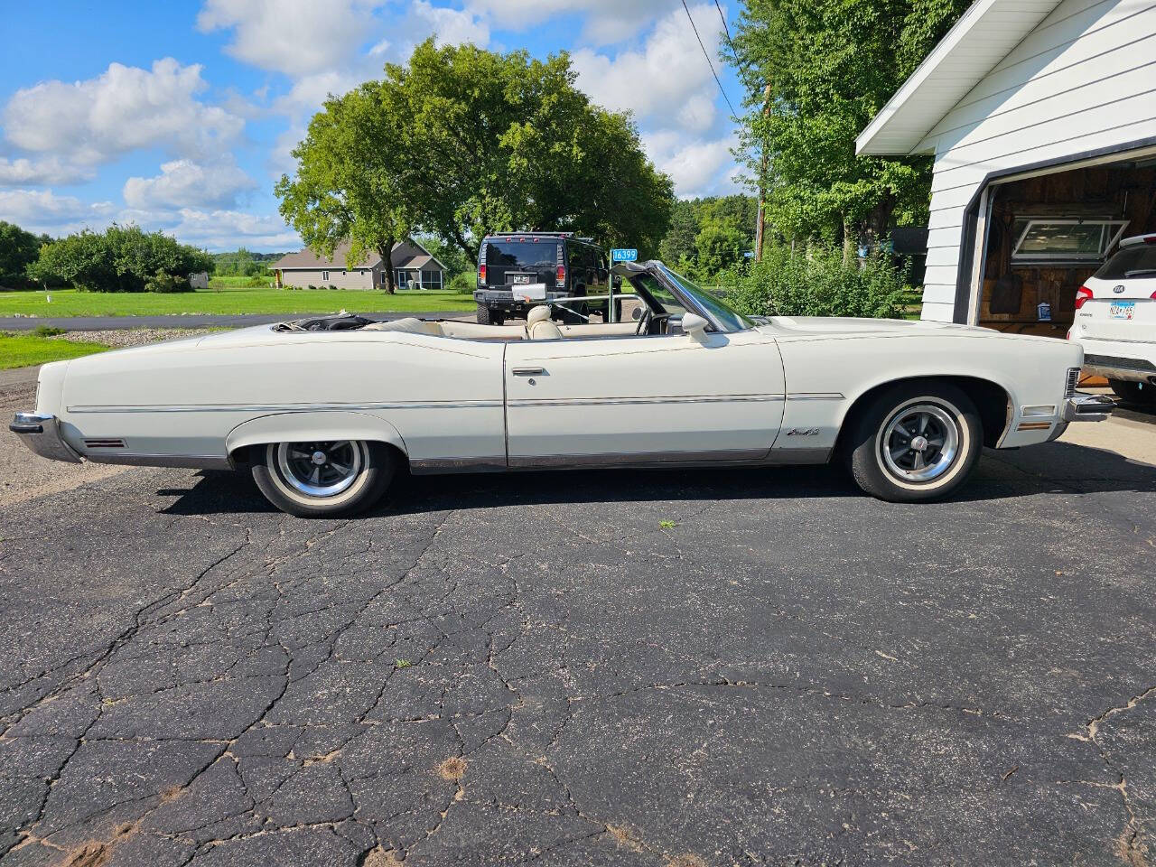 1973 Pontiac Grand Ville 9