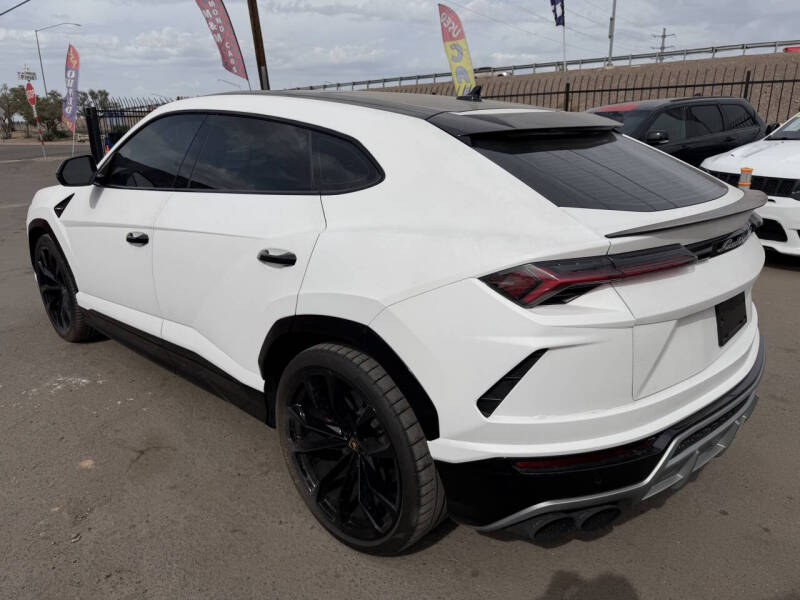 2021 Lamborghini Urus