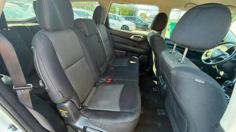 2018 Nissan Pathfinder SV