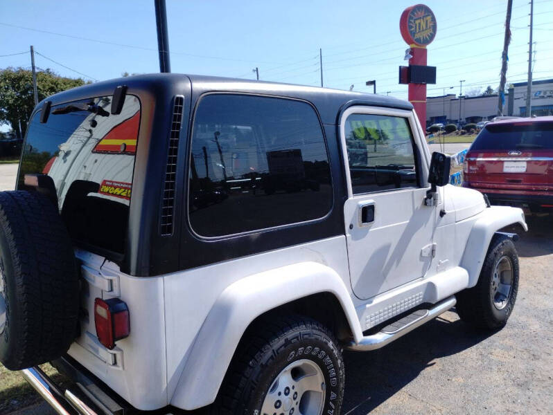 2000 Jeep Wrangler null photo 4