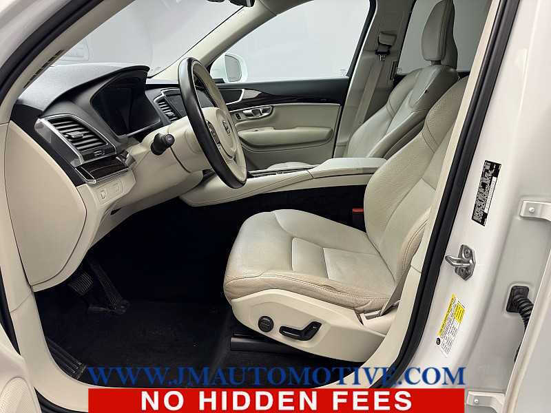 2019 Volvo XC90 T6 Momentum