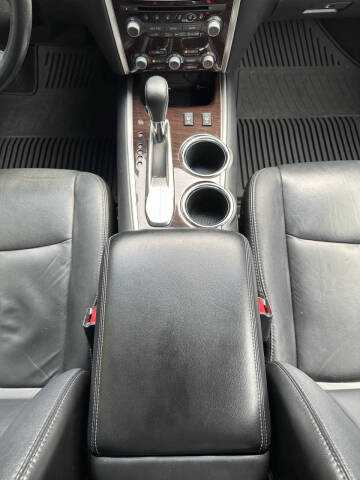 2014 Nissan Pathfinder SL