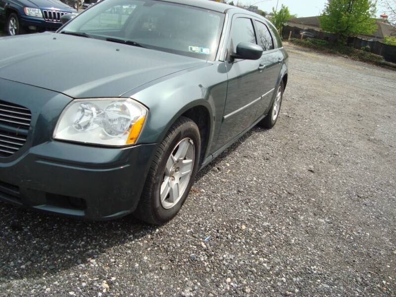 2006 Dodge Magnum for sale at Branch Avenue Auto Auction in Clinton MD
