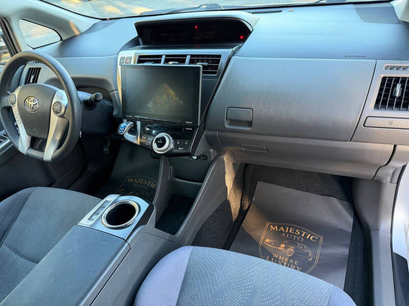 2012 Toyota Prius v Two