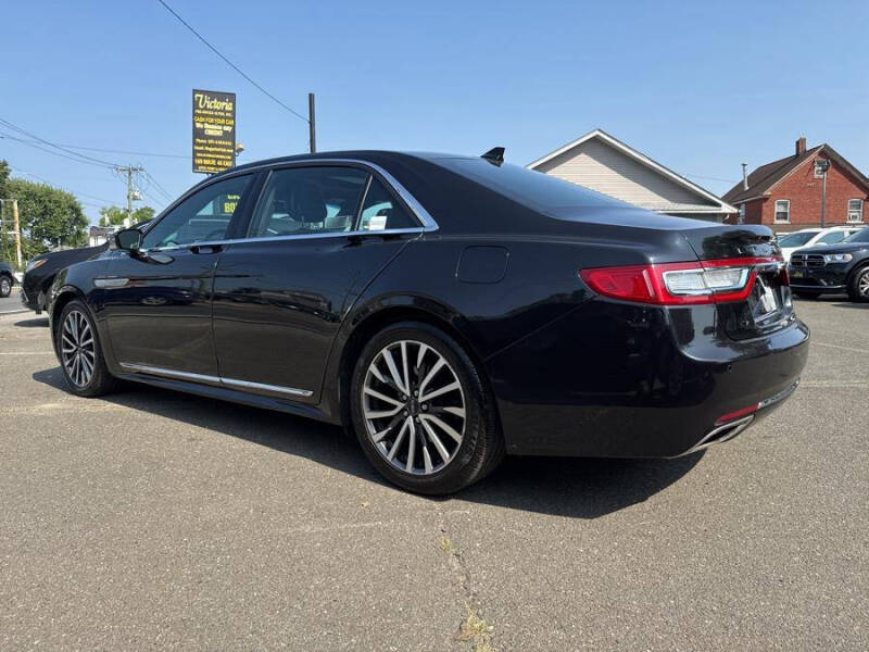 2019 Lincoln Continental Select