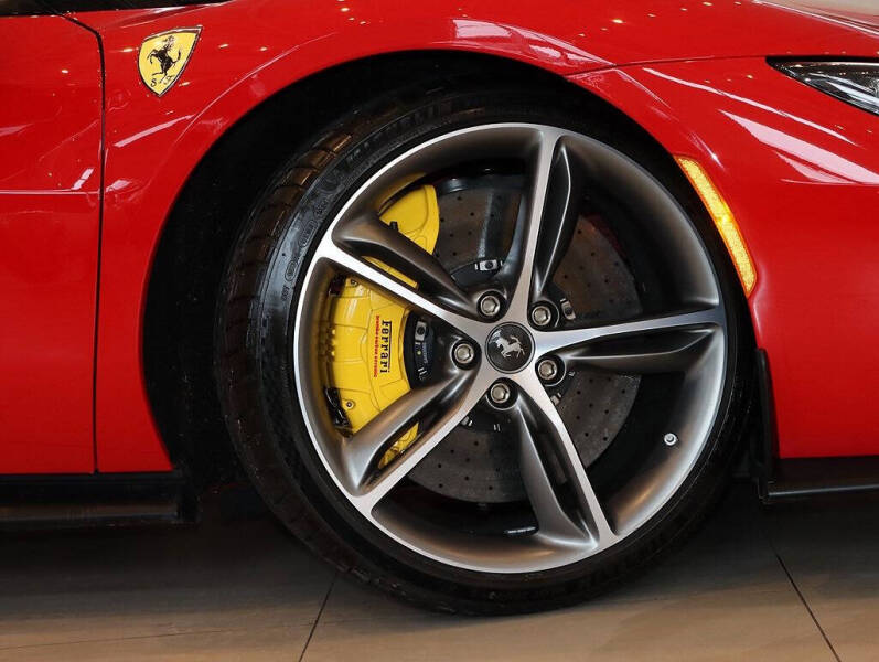 2024 Ferrari 296 GTS