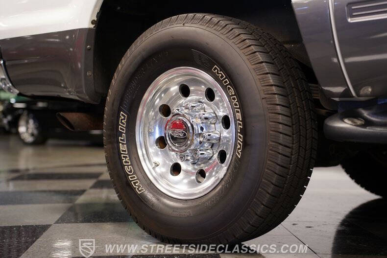 2002 Ford Excursion XLT