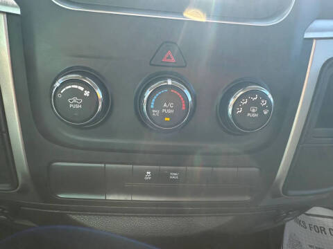 2013 RAM 1500 SLT