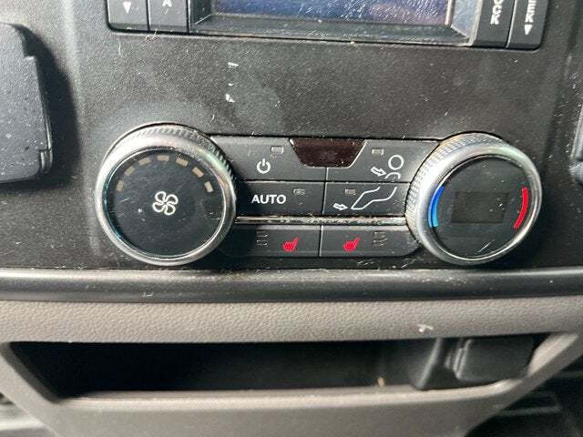 2020 Ford Expedition 35