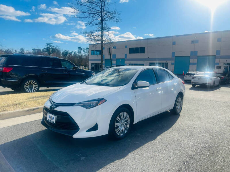 2017 Toyota Corolla LE photo 2