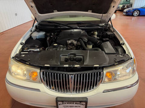 2002 Lincoln Town Car Executive
