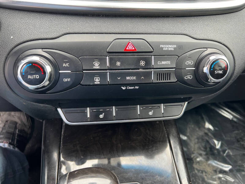2017 Kia Sorento EX