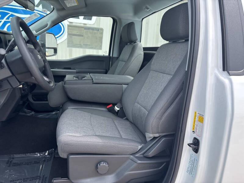 2025 Ford F-350 Super Duty XL