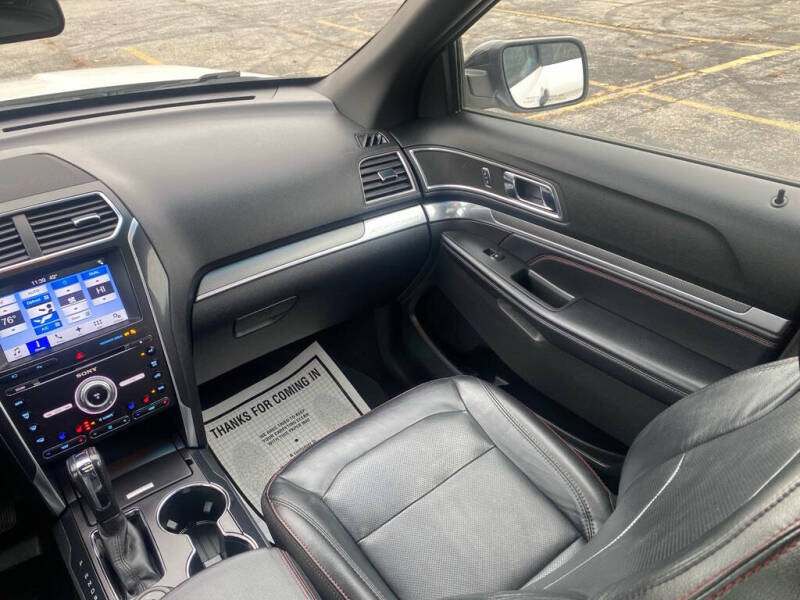 2017 Ford Explorer Sport