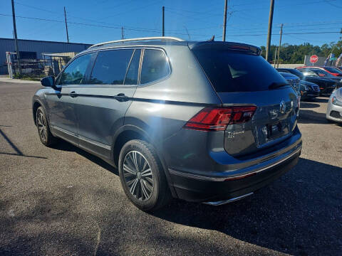 2018 Volkswagen Tiguan 2.0T SEL 4Motion