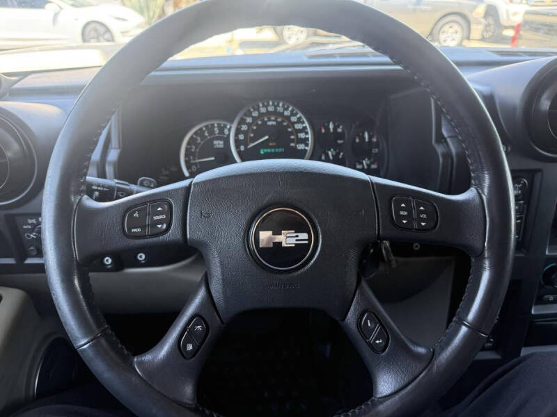 2005 HUMMER H2
