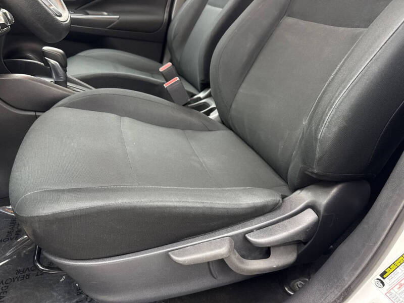 2023 Nissan Kicks S