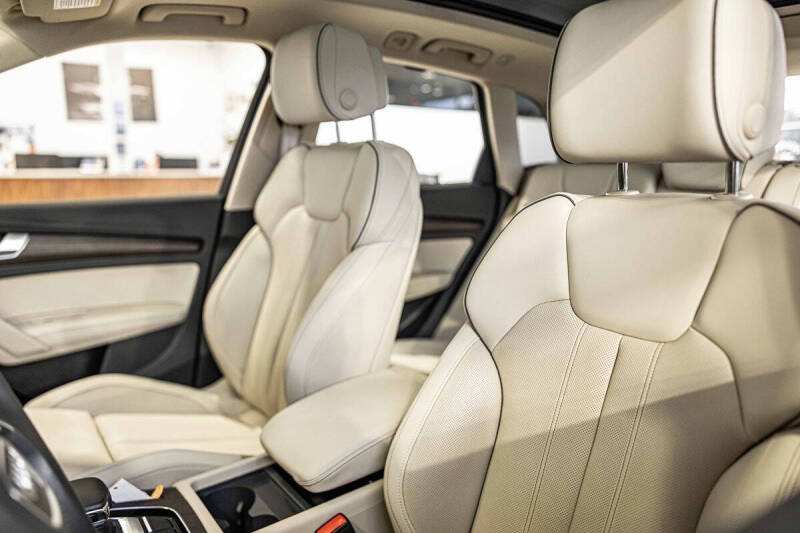 2024 Audi Q5 quattro S line Prem Plus 45 TFSI